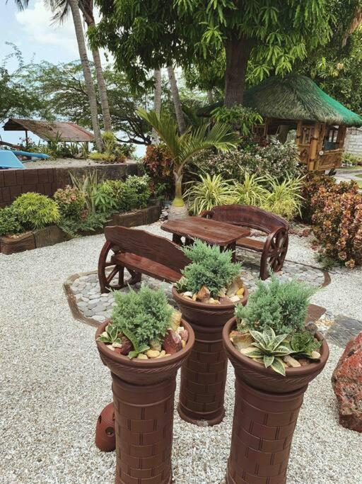 Beach Getaway Studio Villa In Lobo Bagian luar foto